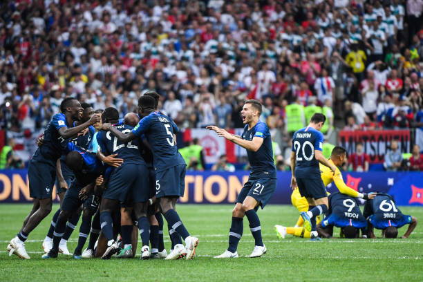 发展打下坚 发展打下坚